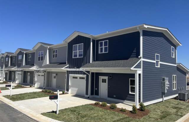 1528 CROWNPOINT DR - 1528 Crownpoint Drive, Rockingham County, VA 22801