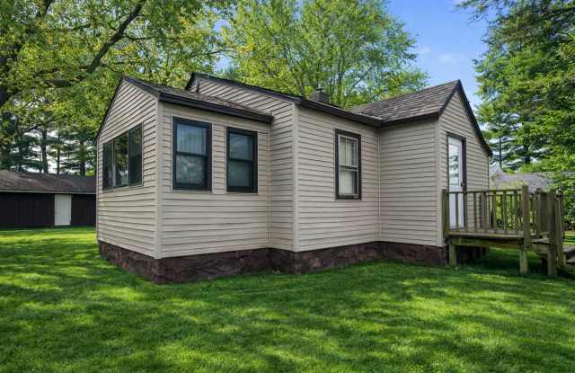 Click the “Apply Now” button or email wapmrentals@gmail.com for a prompt response. - 801 Lake View Drive, Wausau, WI 54403