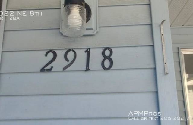 2922 NE 8th Gallery 2