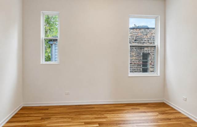 822 N Winchester Avenue Gallery 4