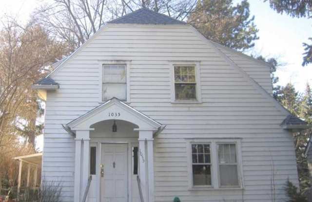 1035 Ne Monroe St photos photos