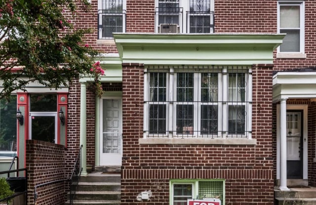 3323 SAINT PAUL STREET - 3323 Saint Paul Street, Baltimore, MD 21218