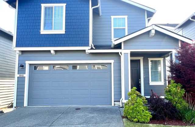 AVAILABLE NOW! 3BD 2.5 BATH TUMWATER LIVING photos photos