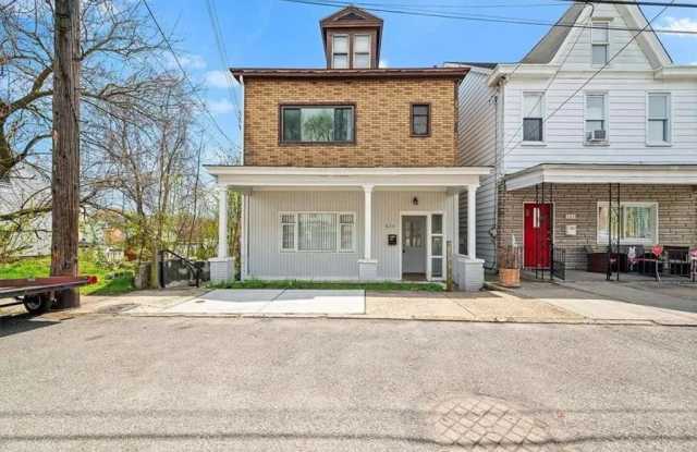 826 Excelsior Street - 2 photos photos 826 Excelsior Street - 2 photos photos