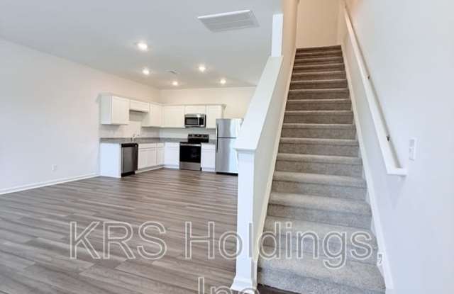 2225 Glen Crossing Drive Gallery 3