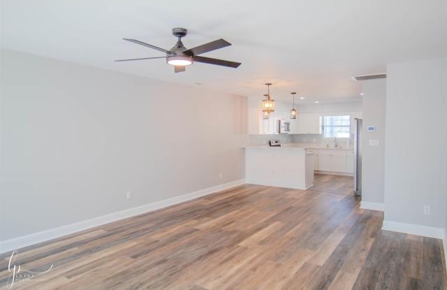 4271 Parkway Ln. Gallery 2