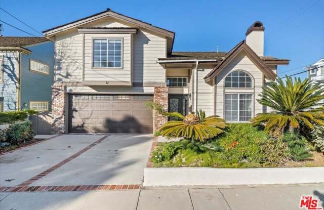 1561 3rd St photos photos