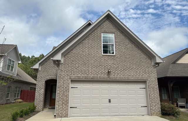 4 Bedroom Single Family Home in Birmingham - 5621 Park Side Road, Hoover, AL 35244