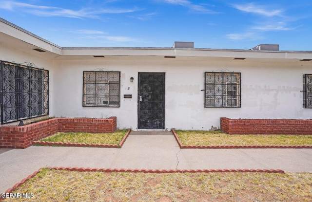 2821 FORT Boulevard unit: 2 photos photos