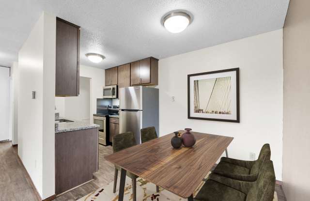 Burnsville Parkway Apartments photos photos