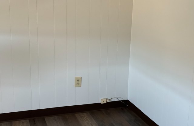 21 Hertz Court Gallery 2