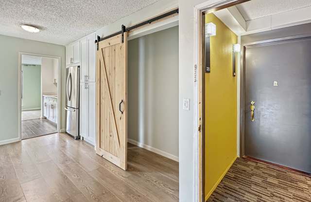 Exceptionally Renovated Corner Apartment at Watergate! photos photos Exceptionally Renovated Corner Apartment at Watergate! photos photos