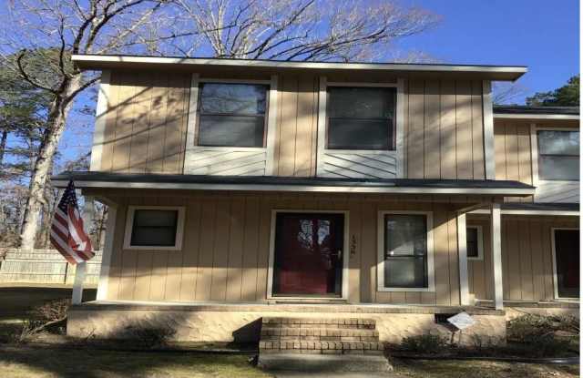 1336 North Forest Drive - 1 photos photos