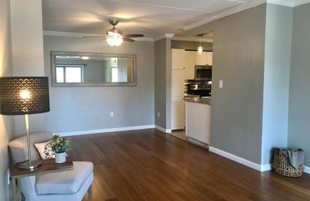 1697 KENWOOD AVENUE Gallery 2