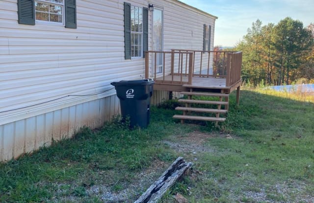 223 Phoenix Dr - 223 Phoenix Drive, Calhoun County, AL 36206