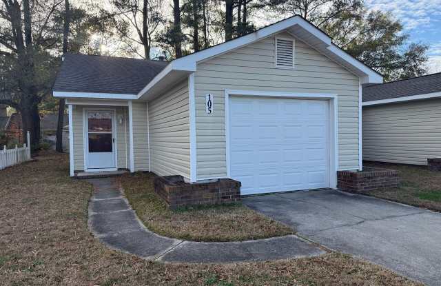 105 Highland Court - 105 Highland Court, Jacksonville, NC 28540
