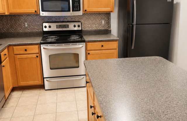 2-Bedroom Condo with Pool Access Near Wake Forest photos photos
