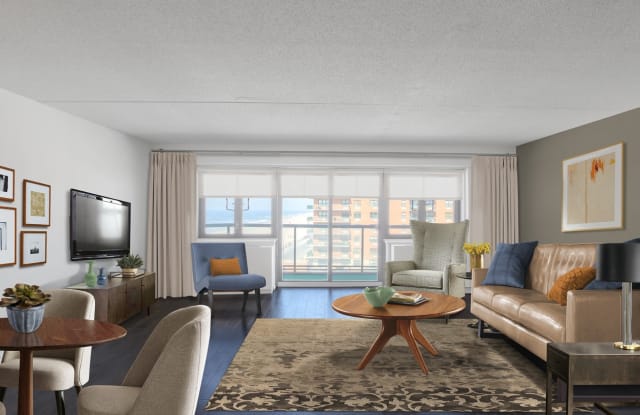 10 West Apartments Gallery 4