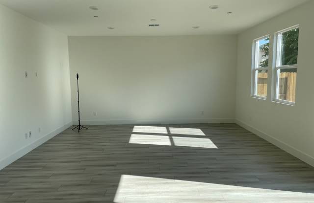 16333 Malibu Drive - 16333 Malibu Drive, Lathrop, CA 95330