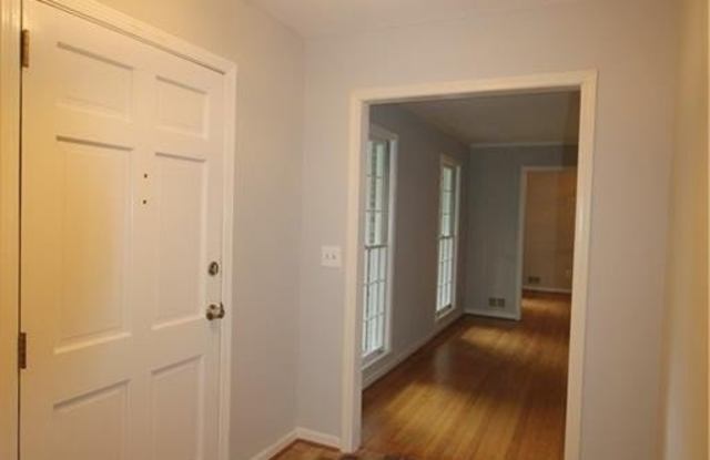 2729 Imperial Hills Drive Gallery 2