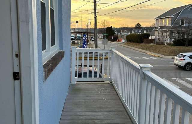 102 E CEDAR Street photos photos