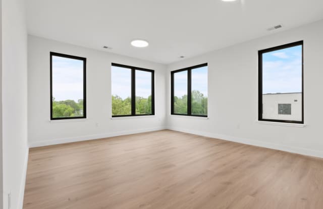 407 Highland Avenue - 502 photos photos