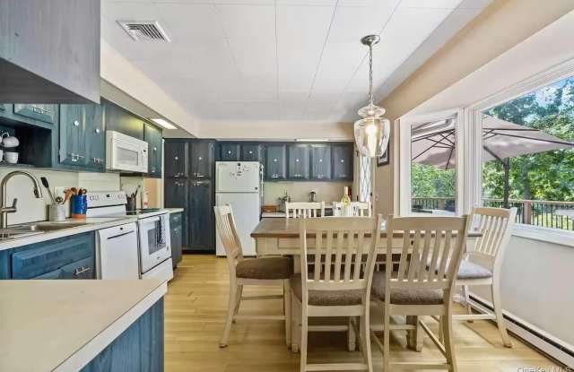 1345 Long Creek Drive Gallery 4