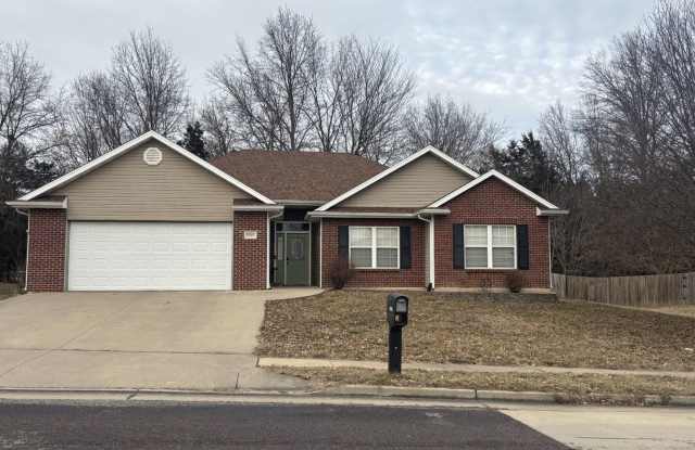 Gorgeous 3 Bedroom 2 Bathroom House! photos photos