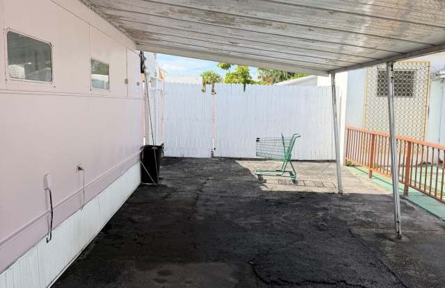 821 SW 1ST Court Gallery 2