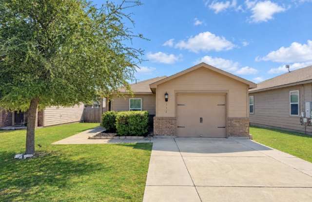 332 Farmer Ln Gallery 1