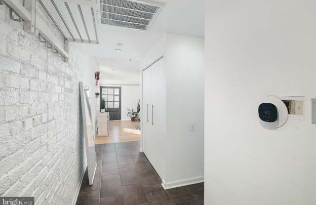315 NEW Street Gallery 2