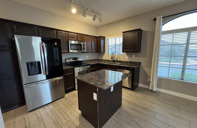 2725 E MINE CREEK Road Gallery 3