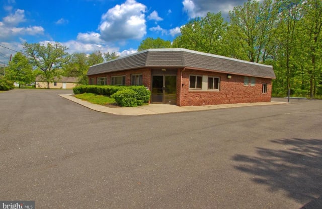 204 W ROUTE 38 - 204 Rt 38, Moorestown-Lenola, NJ 08057