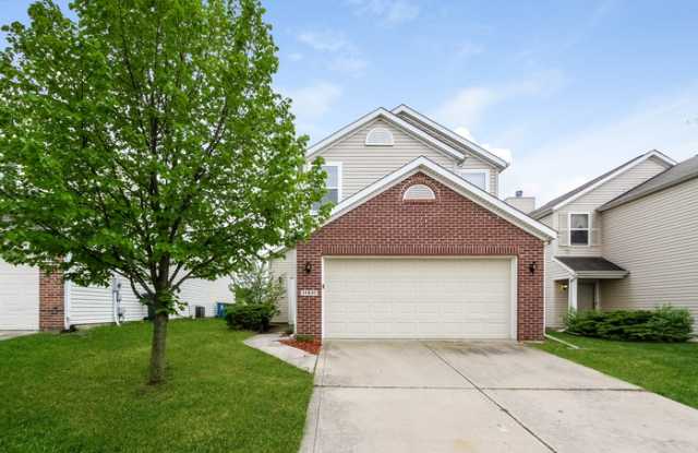 11631 Signet Lane - 11631 Signet Lane, Lawrence, IN 46235