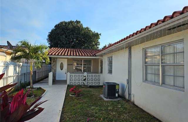 7416 SW 21st St # 7416 Miami, FL 33155 photos photos