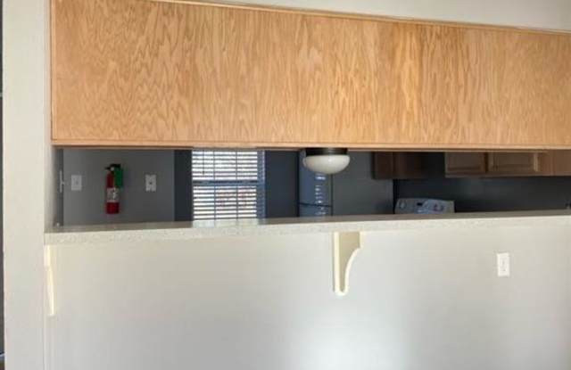 1405 Summit St photos photos