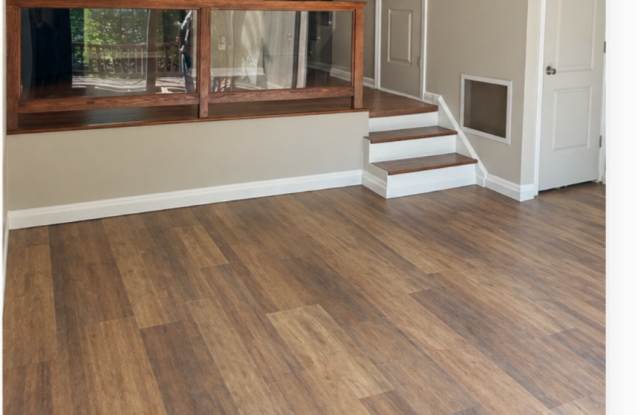 764 Carriage Circle Gallery 2