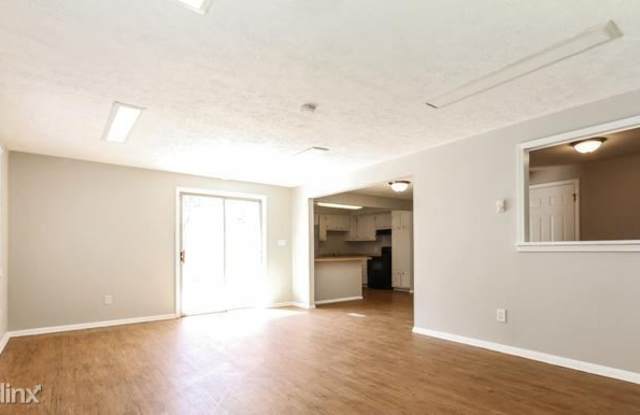 10137 Lawnhaven Court Gallery 3