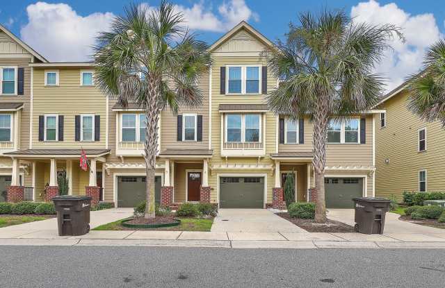 Spacious Mt. Pleasant Townhome! photos photos Spacious Mt. Pleasant Townhome! photos photos