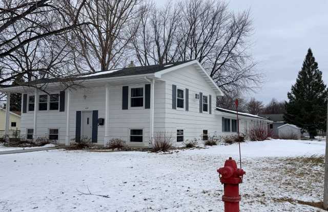 429 14th Street North photos photos