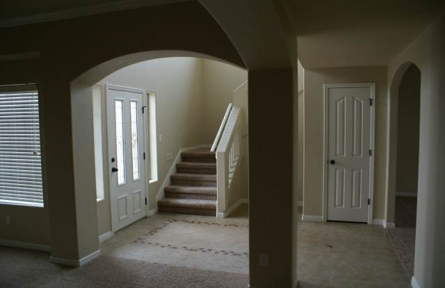 801 Southwick Drive Gallery 3