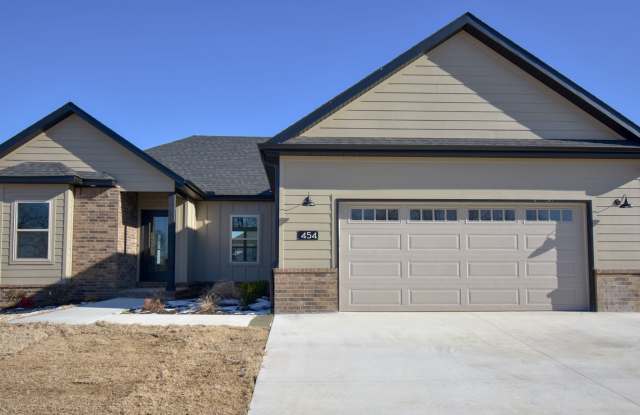 3 Bed 2 Bath Home in Farmington! photos photos