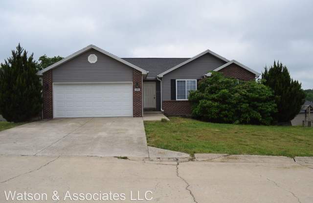 200 Fritts Circle - 200 Fritts Circle, Waynesville, MO 65583