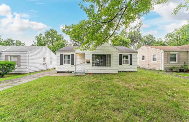 Beautifully Renovated Home in a Prime Location , Plus an Exciting Special Offer! photos photos