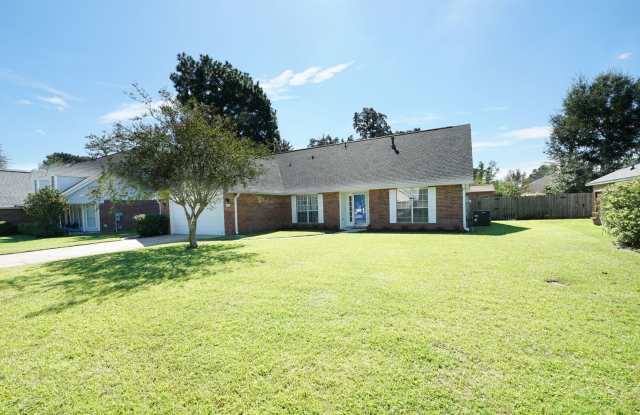 Spacious 5-Bedroom Home in Gated Parkwood Estates photos photos