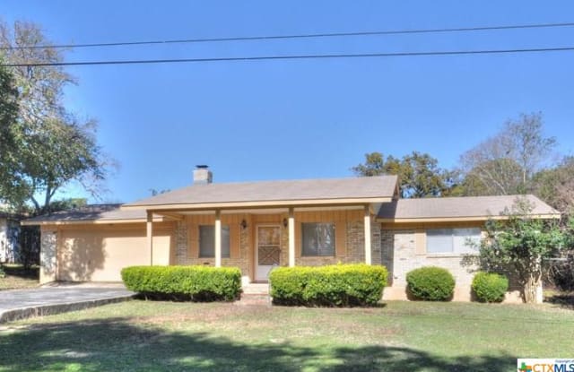 185 Oklahoma Avenue - 185 Oklahoma Avenue, New Braunfels, TX 78130
