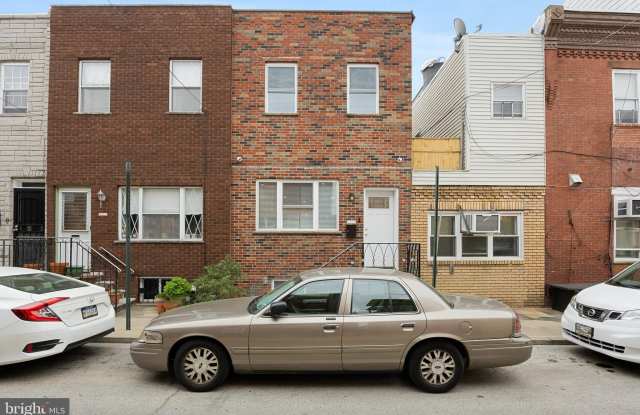 2445 S ROSEWOOD Street photos photos
