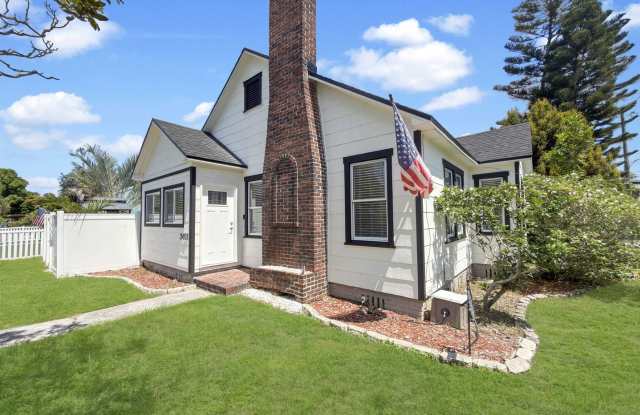 Recently Updated 3/2 with Pool and 2 Car Garage photos photos