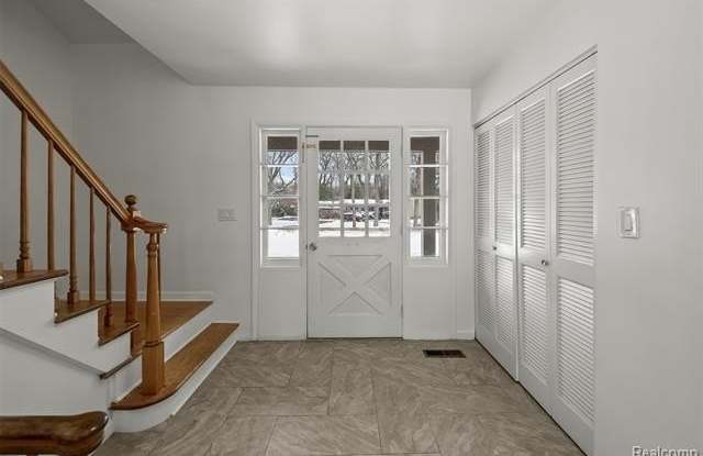 5570 FORMAN Drive Gallery 4