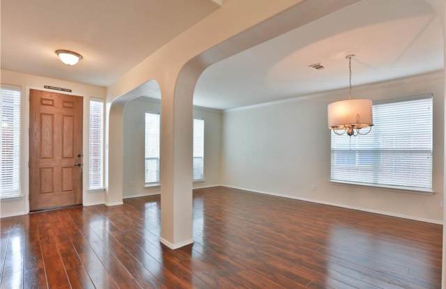 11638 HENDERSON Drive Gallery 4